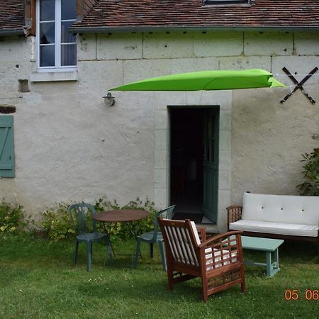 Au Calme Bed & Breakfast Houssay  Екстериор снимка