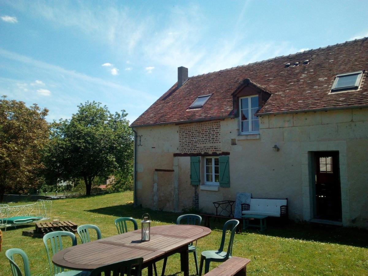 Au Calme Bed & Breakfast Houssay  Екстериор снимка