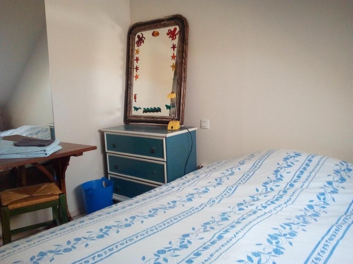 Au Calme Bed & Breakfast Houssay  Екстериор снимка